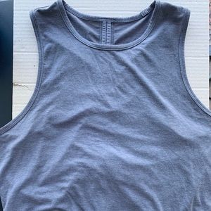 Lululemon crop tank